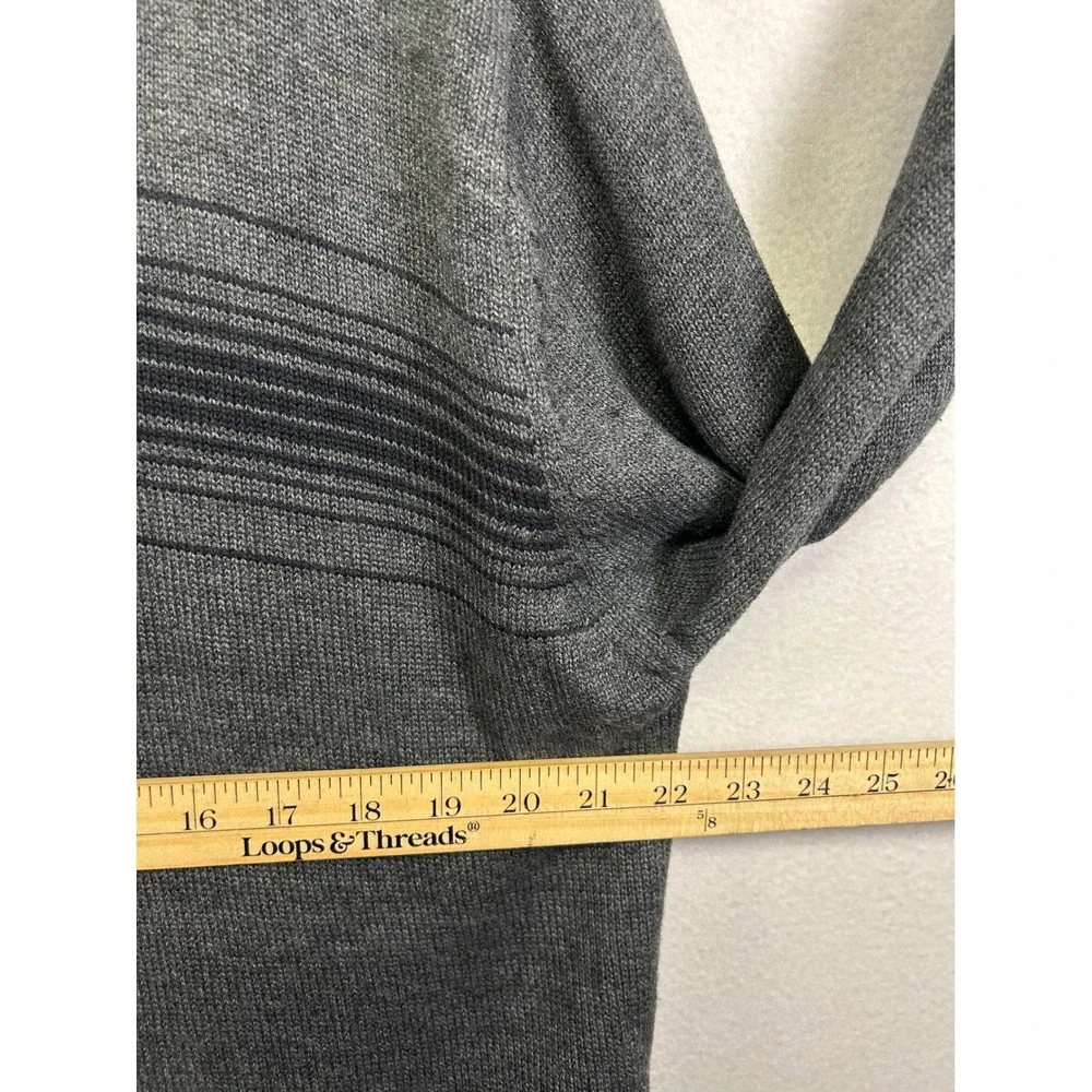 Classic Preppy Michael Brandon Mens XL Charcoal Grey V-Neck Striped Knit Sweater